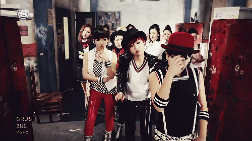 2NE1